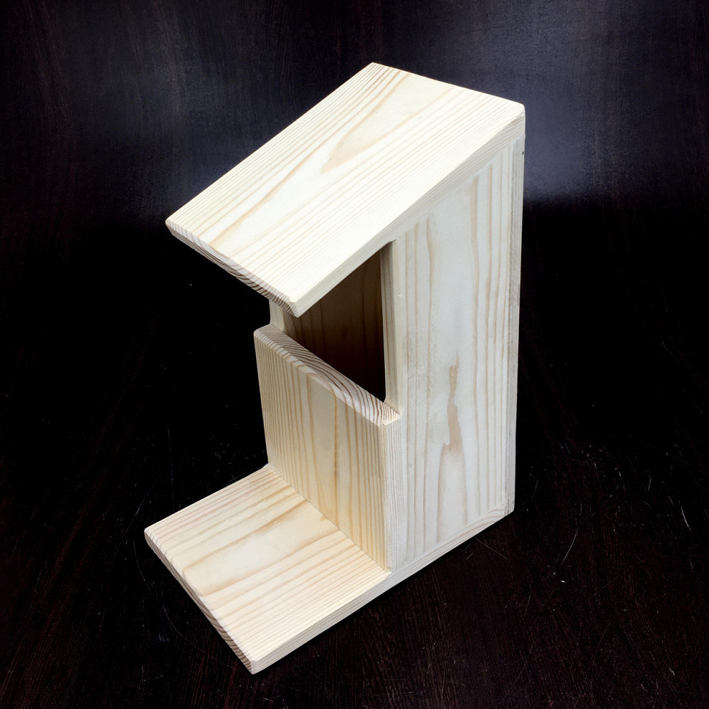 Кормушка для белок 