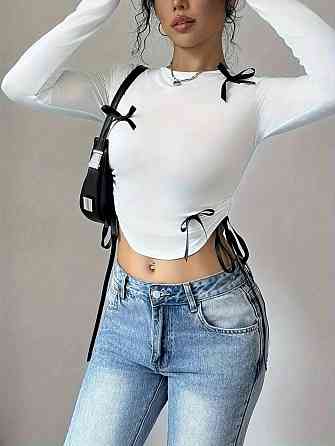 Женский элегантный топ с длинными рукавами и изысканными черными бантиками вискоза Одесса