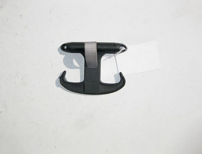 Mercedes-Benz  A2218140001 Крюк для підвісу сумок у багажнику E-Class W211 CLS C219 S-Class W221 CL C216 Одесса - изображение 1