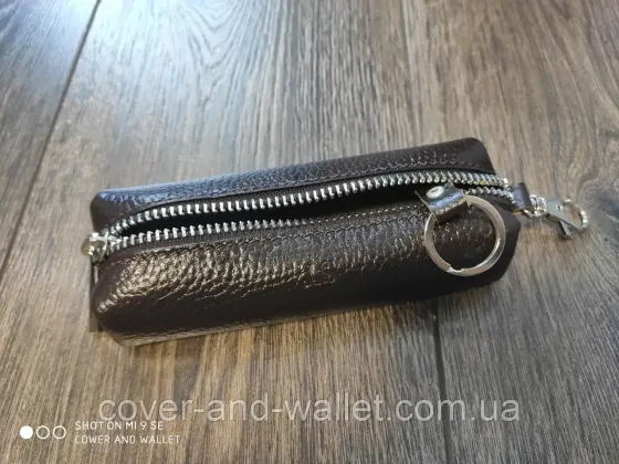 Коричнева ключниця на блискавці з натуральної шкіри (бочка) ST Leather Київ