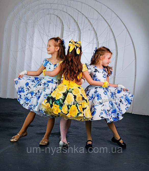 Пышное нарядное платье с цветочным принтом Кривой Рог - изображение 2