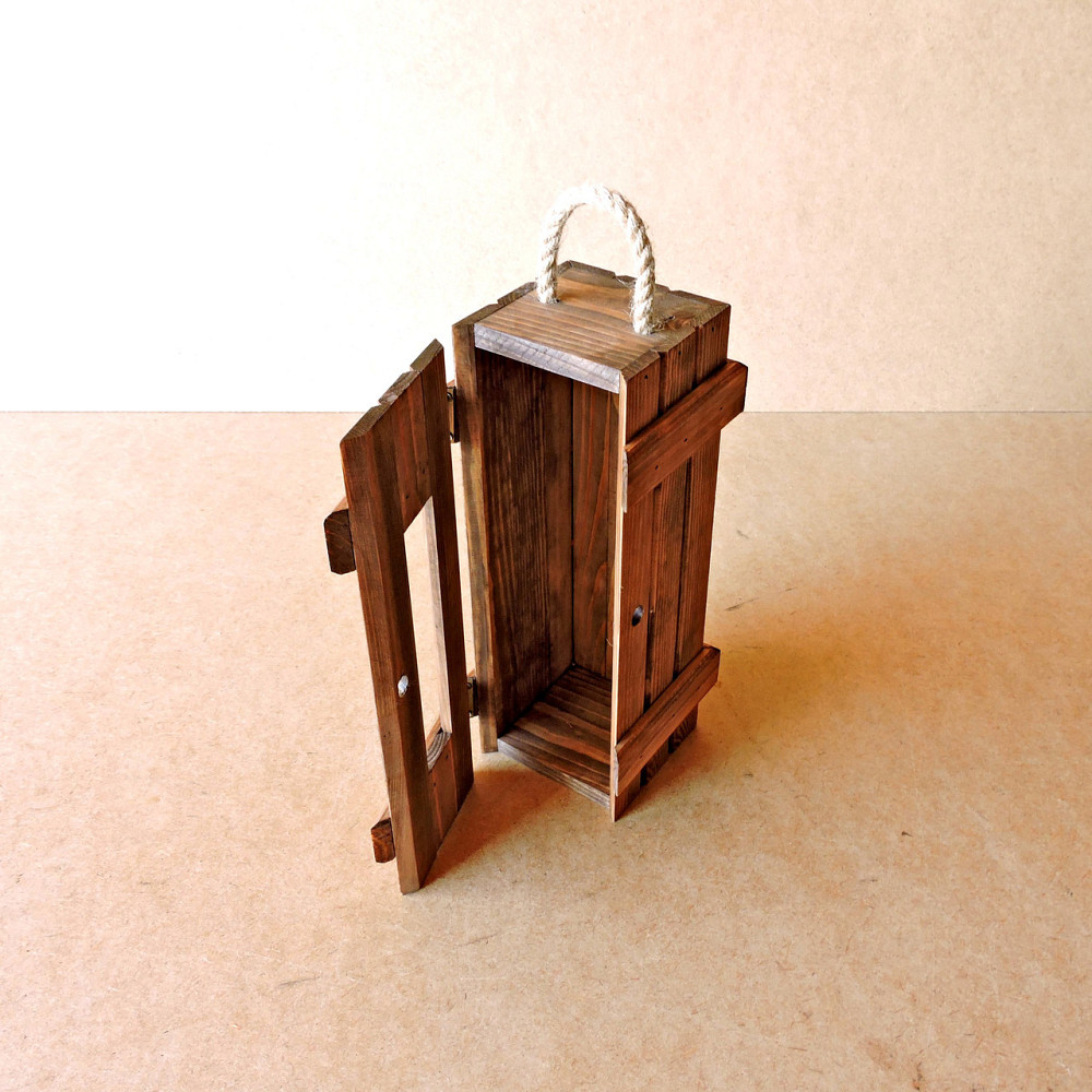 Подарочная коробка 