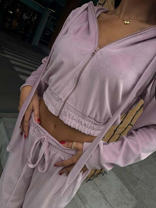 Женский стильный костюм двойка: худи на молнии и штаны турецкий велюр Одесса - изображение 2