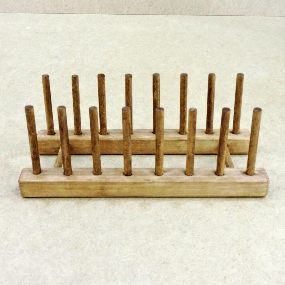 Настольная стойка для тарелок 