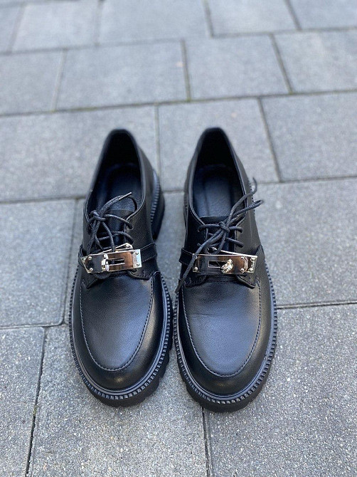 Nikos Туфлі жіночі на низькому ходу класичні з натуральної шкіри на шнурівці 2129 чорні весна-о Коломия - фото 7