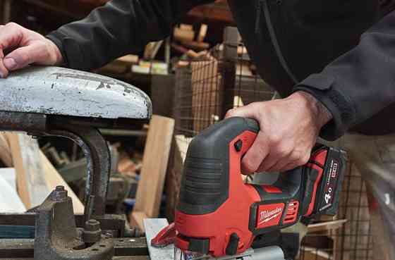 Лобзик акумуляторний MILWAUKEE, M18 BJS-0 (+ полотно, адаптер, кожух, насадка, накладка підошви) Одеса