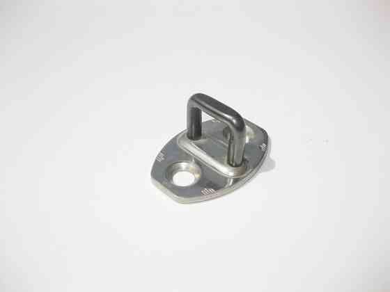 VAG  3B0837033T Петля - вуха замка дверей VW Bora Jetta Lupo Polo Audi A6 TT RS6 Одесса