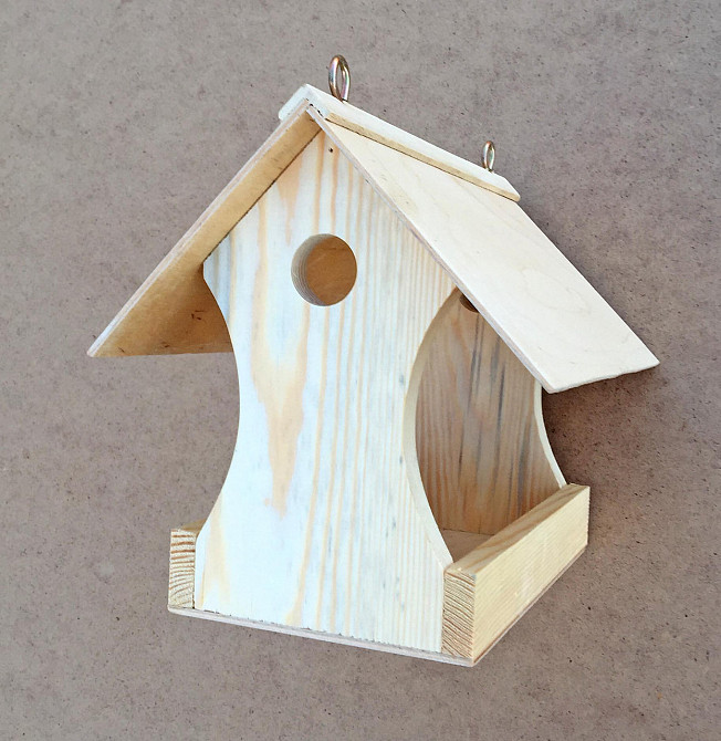 Кормушка садовая 