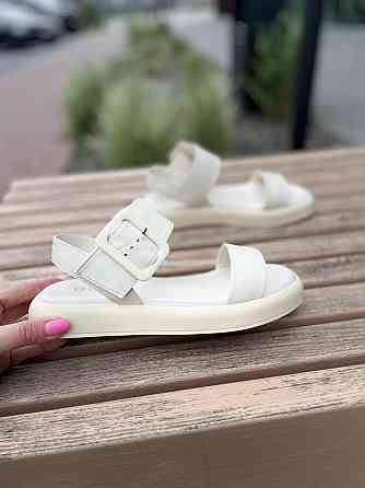 teona Босоніжки жіночі бежеві TEONA 286 літні з натуральної шкіри / Літнє взуття на низькому хо Коломыя