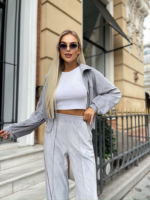 Женский стильный повседневный велюровый костюм двойка Серый Одесса - изображение 1