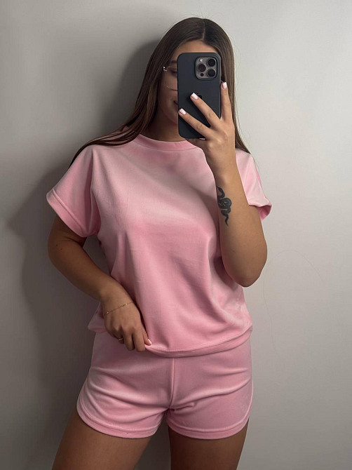 Пижама женская футболка + шорты из плюшевого велюра Зефирный XL Харьков - изображение 7