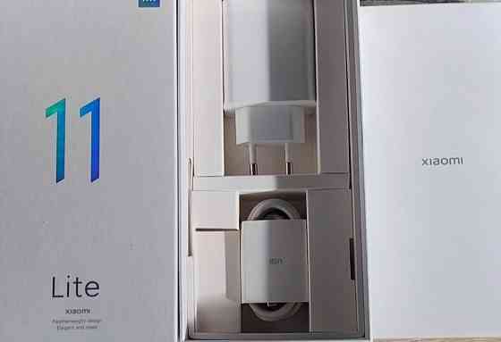 Телефон Xiaomi Mi 11 lite 6/64Gb. Киев