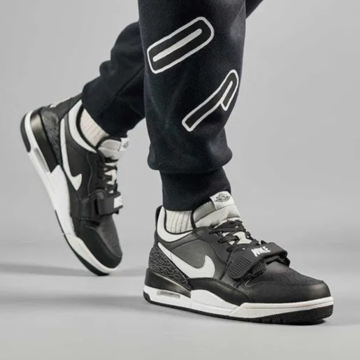 Мужские Кроссовки Nike Jordan Черные Кожаные Джорданы Найк (размеры: 41,42,43,44,45) Видео Обзор Днепр - изображение 2