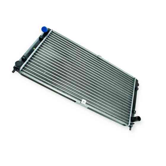 Радіатор охолодження двигуна Amulet 1.6 з кондиціонером Мукачево