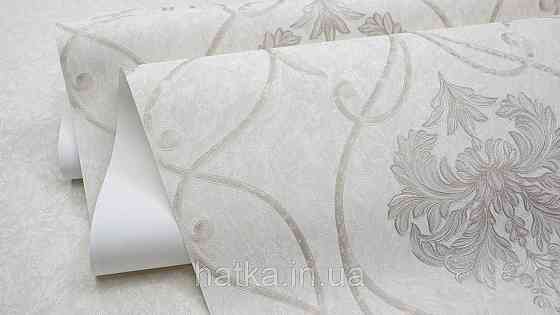 Шпалери метрові вінілові на флізеліні Sintra Classic класика вензелю завитки структурне біле золото на бежевому 423219 Київ