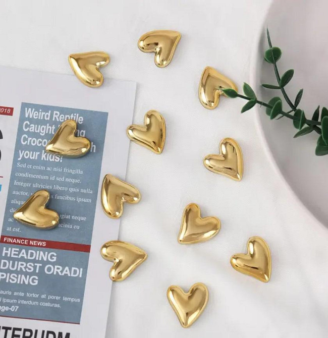Набор из 5 магнитов на холодильник золотистого цвета в форме сердца Киев - изображение 1