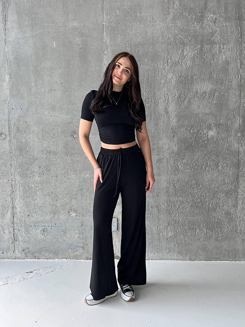 Женский прогулочный костюм двойка: футболка и штаны вискоза 44/46, Черный Одесса - изображение 1