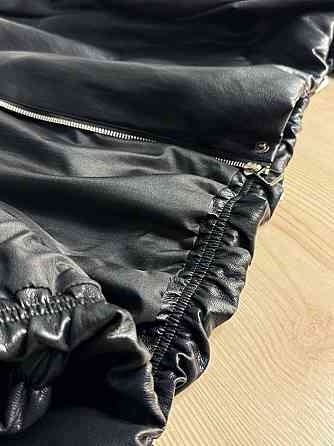 Куртка жіноча Ou Mai 3351 з екошкіри бомбер на блискавці комір-стійка оверсайз чорна, чорний, M Київ