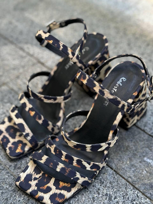 Roberto Netti Босоніжки жіночі леопардові світлі Roberto netti 2683/8, шкіряні / Стильні босоні Коломия - фото 4