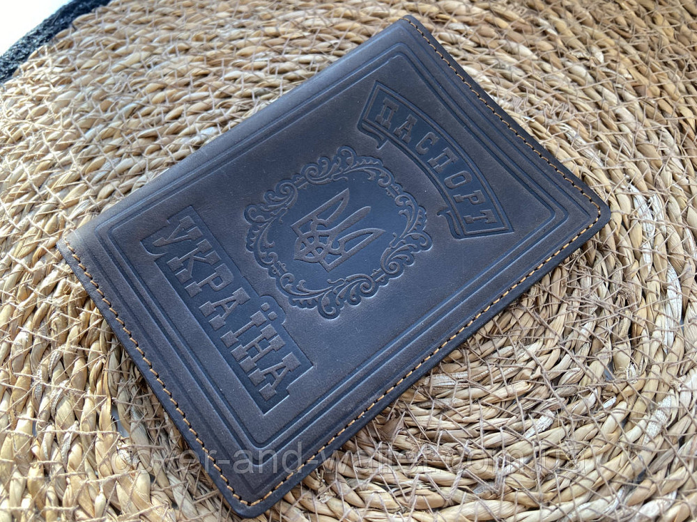 Кожаная обложка на паспорт с большим гербом Украины Киев - изображение 1