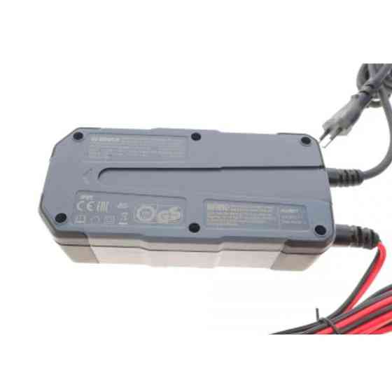 Зарядний пристрій для акумуляторів BOSCH C30 6V/12V 3.8A, 120Ah Ковель