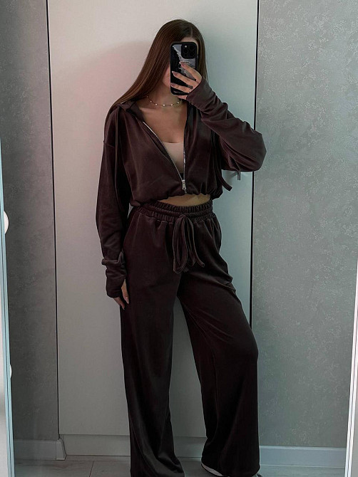 Женский повседневный костюм из качественного велюра двойка Шоколад Одесса - изображение 1