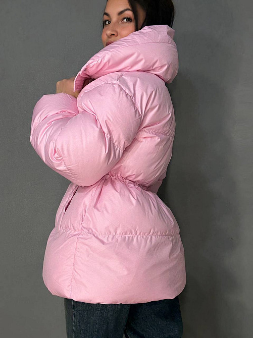 Куртка женская Haiziyuan 8055 глянцевая пуфер удлиненная с утяжкой на талии розовая, розовый, XL Киев - изображение 4