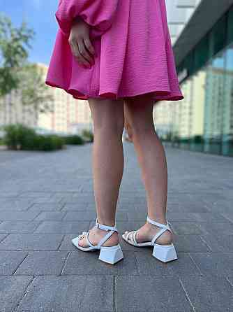 LIRIO Босоніжки жіночі білі LIRIO L0274/4073-57 з натуральної шкіри на низькому каблуці / Босон Коломия