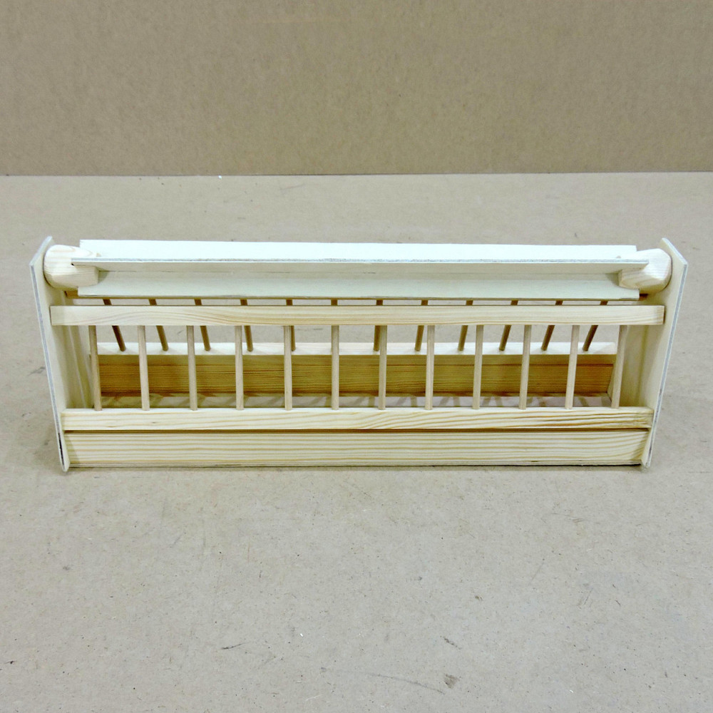 Деревянная кормушка для голубей 