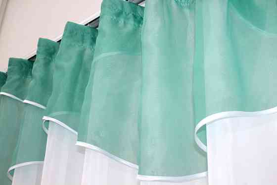 Кухонна тюль арка з ламбрекеном VR-Textil № 025к білий з бірюзовим 270х170 см (52-0234) Київ