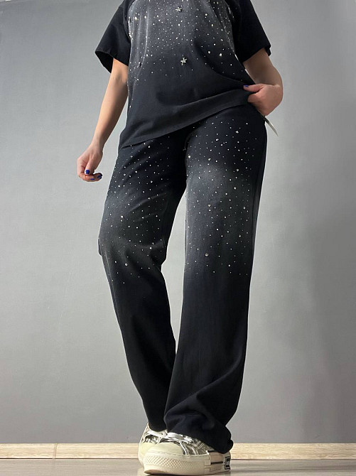 Костюм женский YUJIE YISHANG 7219 вареный тай дай футболка с брюками в камнях черный, черный, M Киев - изображение 4
