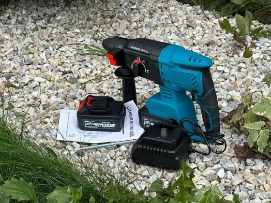 Перфоратор аккумуляторный 18В 6Ач Безщеточный 2 акб Коломия