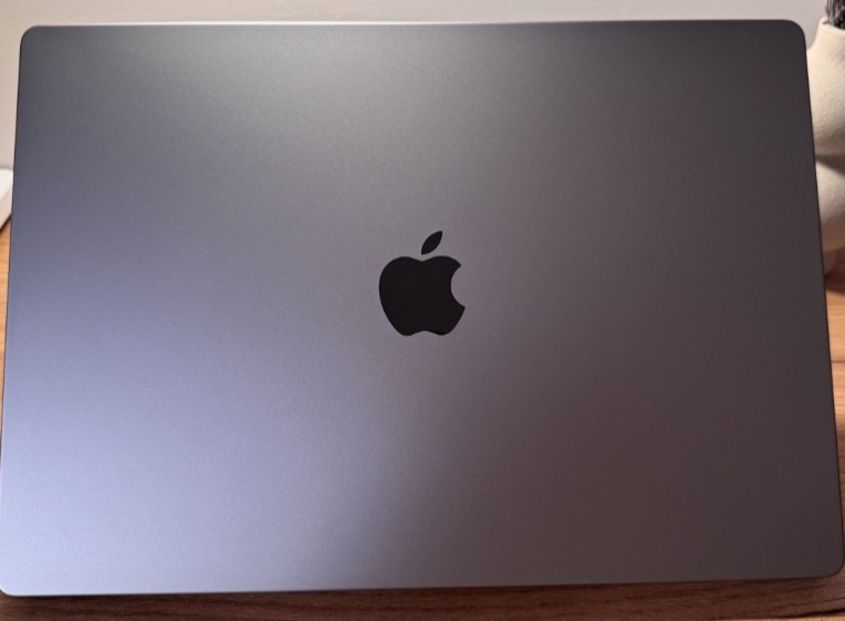 Ноутбук MacBook Pro 16