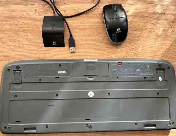 Клавіатура бездротова, комплект.Вітаю! Київ