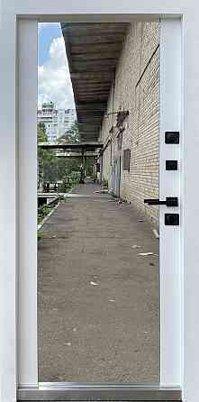 Дверь квартирная СТРОНГ серия ПРОТЕКТ 4 контура, модель ПЕРФЕКТ 4К с зеркалом 860 Киев