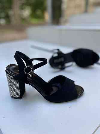 PLPS Босоніжки жіночі чорні PLPS 285-3 літні з екозамші на стійкому підборі/Молодяче взуття Коломыя