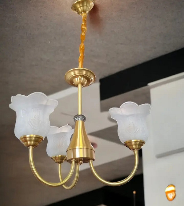 Світлодіодна люстра Тюльпанчик 6336 (Золота) 3 плафони Вінниця - фото 3