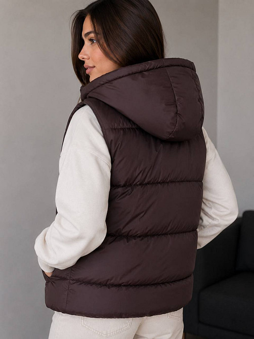Жилетка женская Lady Yep 7015-2 с капюшоном средняя длина коричневая, коричневый, 46 Киев - изображение 4