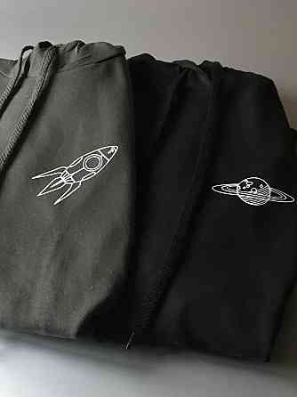 Парні толстовки з капюшоном для хлопця та дівчини з принтом Марс/Ракета Чернівці