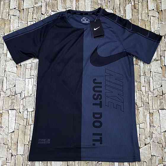 Чоловіча футболка Nike. 50 Київ