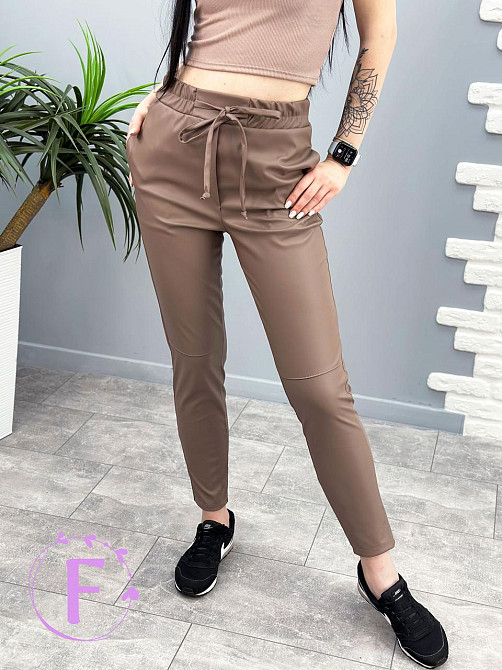 Демісезонні штани з екошкіри "Richy" (тонкі) оптом | Норма Мокко, 48 Київ - фото 3