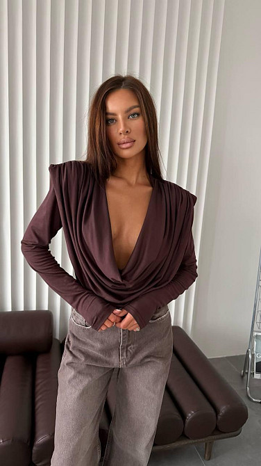 Женское боди с красивым декольте Одесса - изображение 3