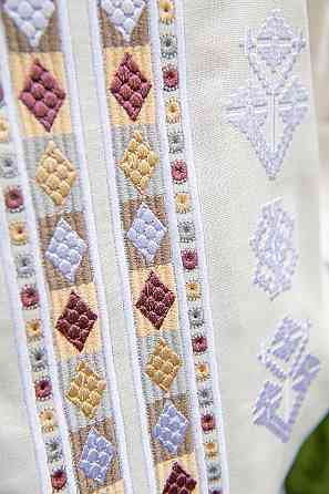 Вишиванка жіноча з довгим рукавом лляна, молочна топ Київ