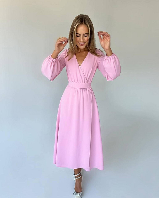 Женское романтичное приталенное миди платье софт Розовый Одесса - изображение 1