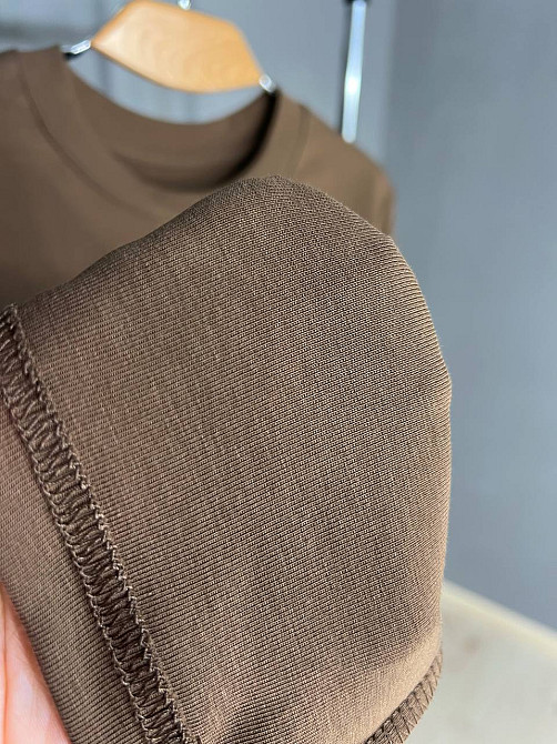 Футболка жіноча A-N 911-20 середня довжина вишня камінчики one size, коричневий, one size Київ - фото 8