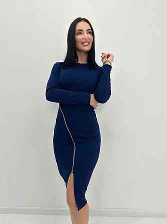 Элегантное платье с молнией 