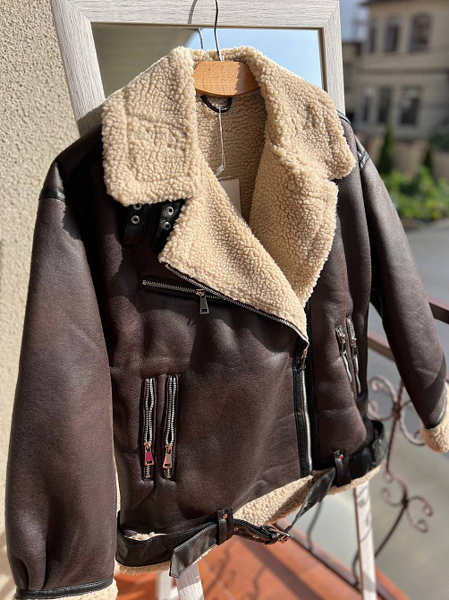 Дублянка жіноча Aftf Basic 264 подовжена оверсайз хутро пілот блискавки з ременем коричнева, коричневий, S Київ - фото 8