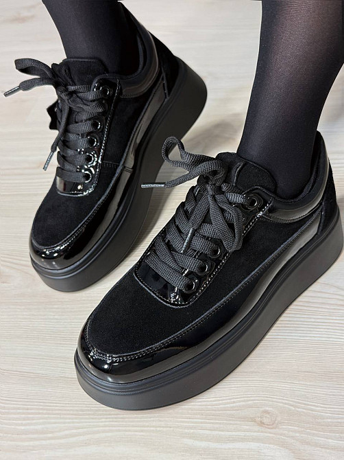 Кеды женские Hengji 536-9 комбинированные из замши и лаковой кожи на платформе черные, 37, 24 см Киев - изображение 2