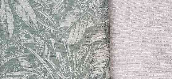 Шпалери вінілові на флізеліні AS creation Amber метрові 1.06Х10 листя гілки зелені зі сріблом Київ