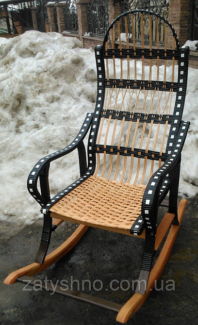 Кресло качалка плетеная с черным ротангом Киев - изображение 1